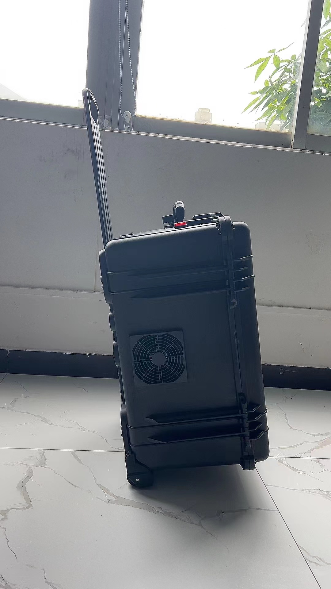 黄冈手拉箱型移动通信干扰器